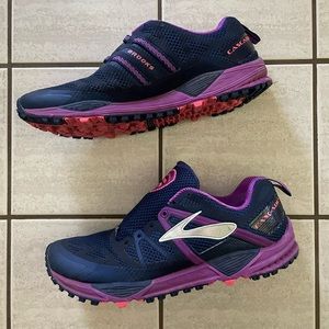 Brooks Cascadia 10 trail running/hiking shoe